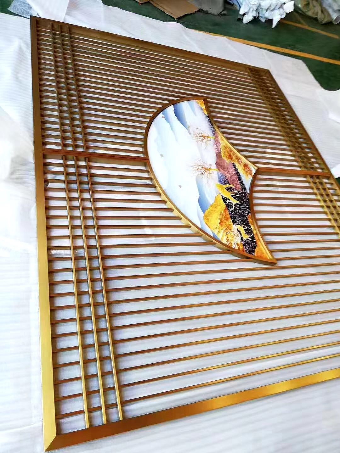 不锈钢与玻璃结合 不锈钢装饰画 不锈钢彩绘绘画（图ZMzYzOTYzNTYw） - 建筑设计 - 站酷设计师辉华金属原创素材 - 站酷ZCOOL