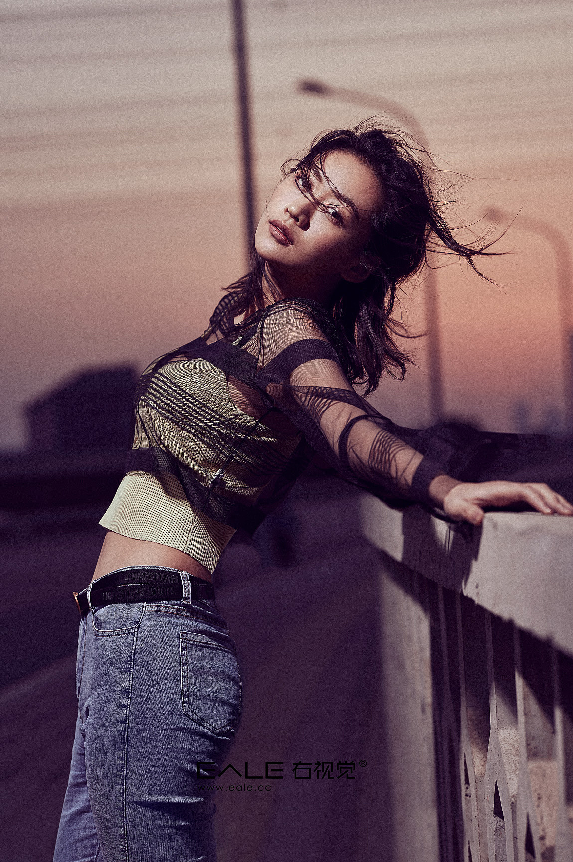 公路人像大片 风继续吹 含教学:摄影是用光的艺术