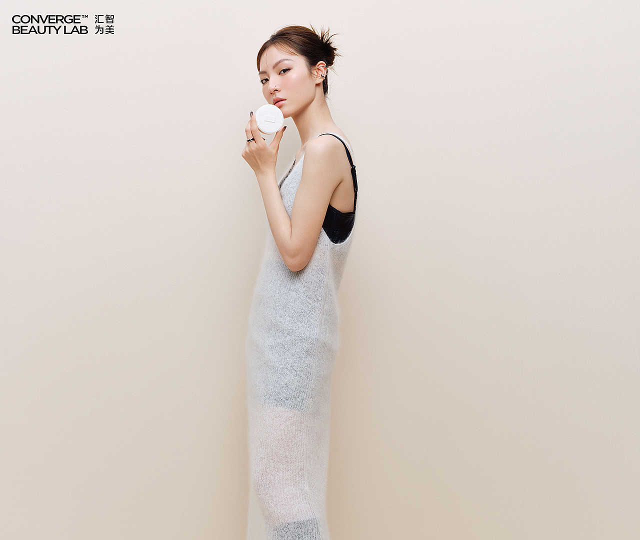 人像摄影/修图|小奥汀新品干皮气垫