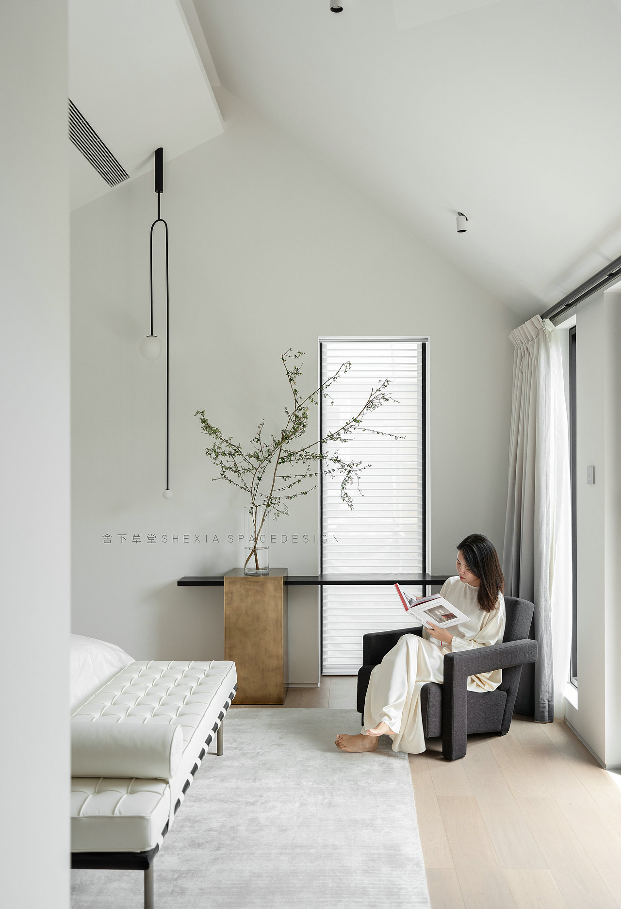 「 Master bedroom 主卧