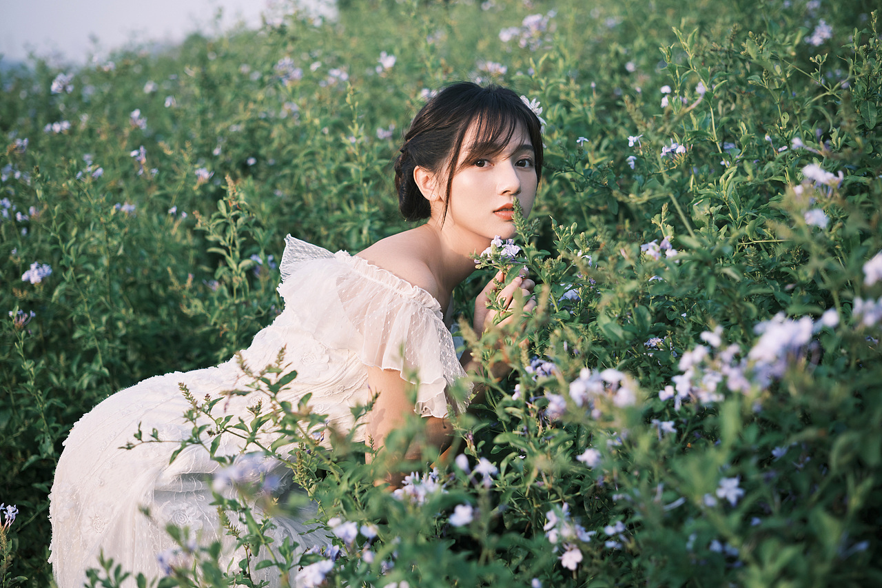 云端花海（图ZMzAxMTg4NzI0） - 人像摄影 - 站酷设计师一梵aloka原创素材 - 站酷ZCOOL