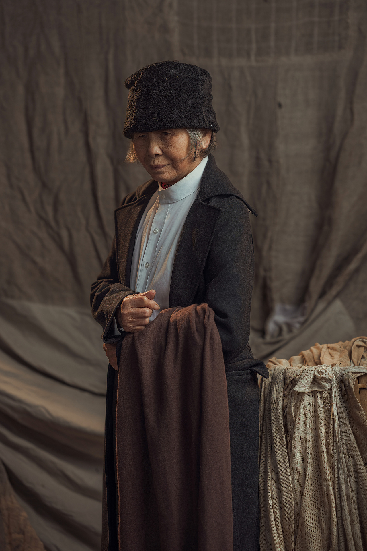 我們的父輩，無(wú)聲的吶喊（圖ZMzYxNzA5NTY0） - 人像攝影 - 站酷設(shè)計(jì)師夏萱荷香原創(chuàng)素材 - 站酷ZCOOL