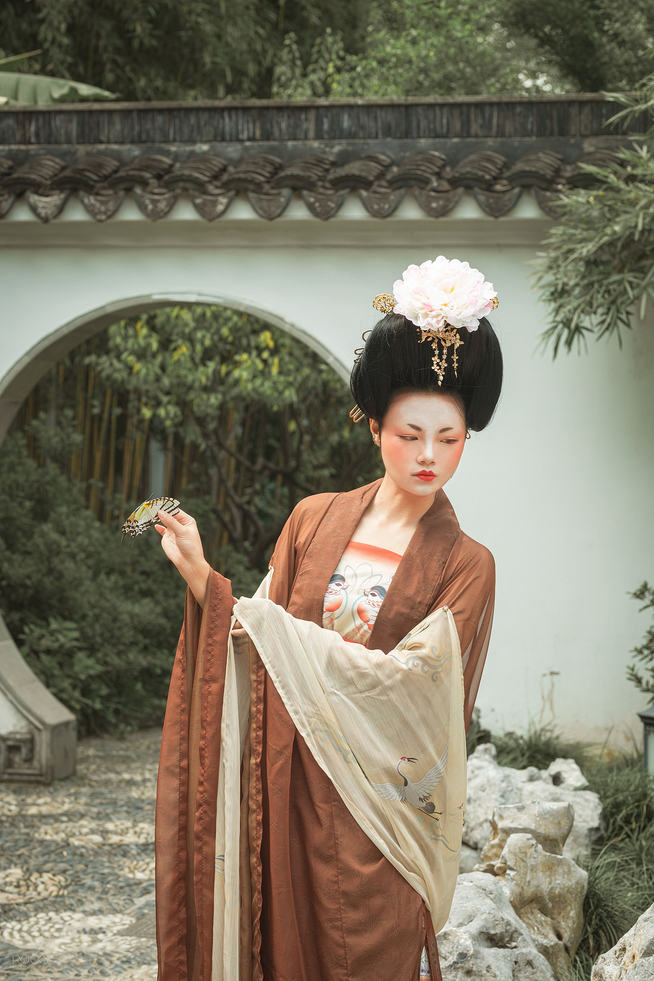 簪花仕女图_微胖凹凸曼-站酷zcool