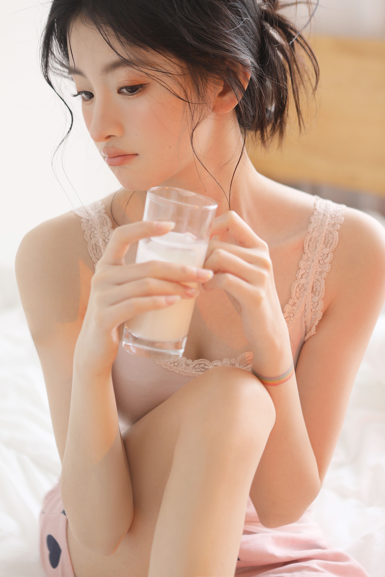 奶油肌水蜜桃（图ZMzIzNDg4ODAw） - 人像摄影 - 站酷设计师唐小苔原创素材 - 站酷ZCOOL