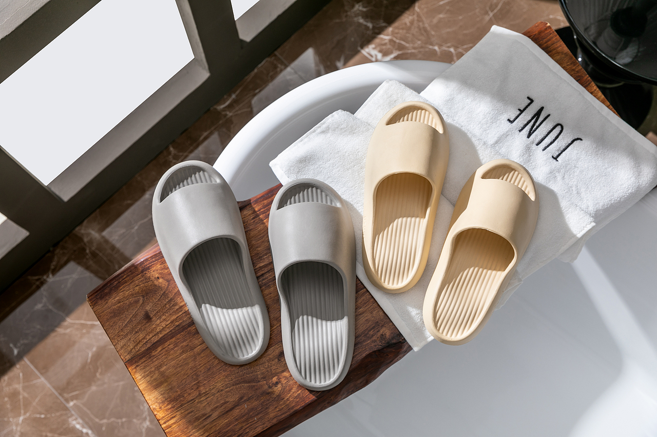 浴缸场景 浴室拖鞋（图ZMzU4MDIwMDA4） - 产品摄影 - 站酷设计师摄影师北方原创素材 - 站酷ZCOOL