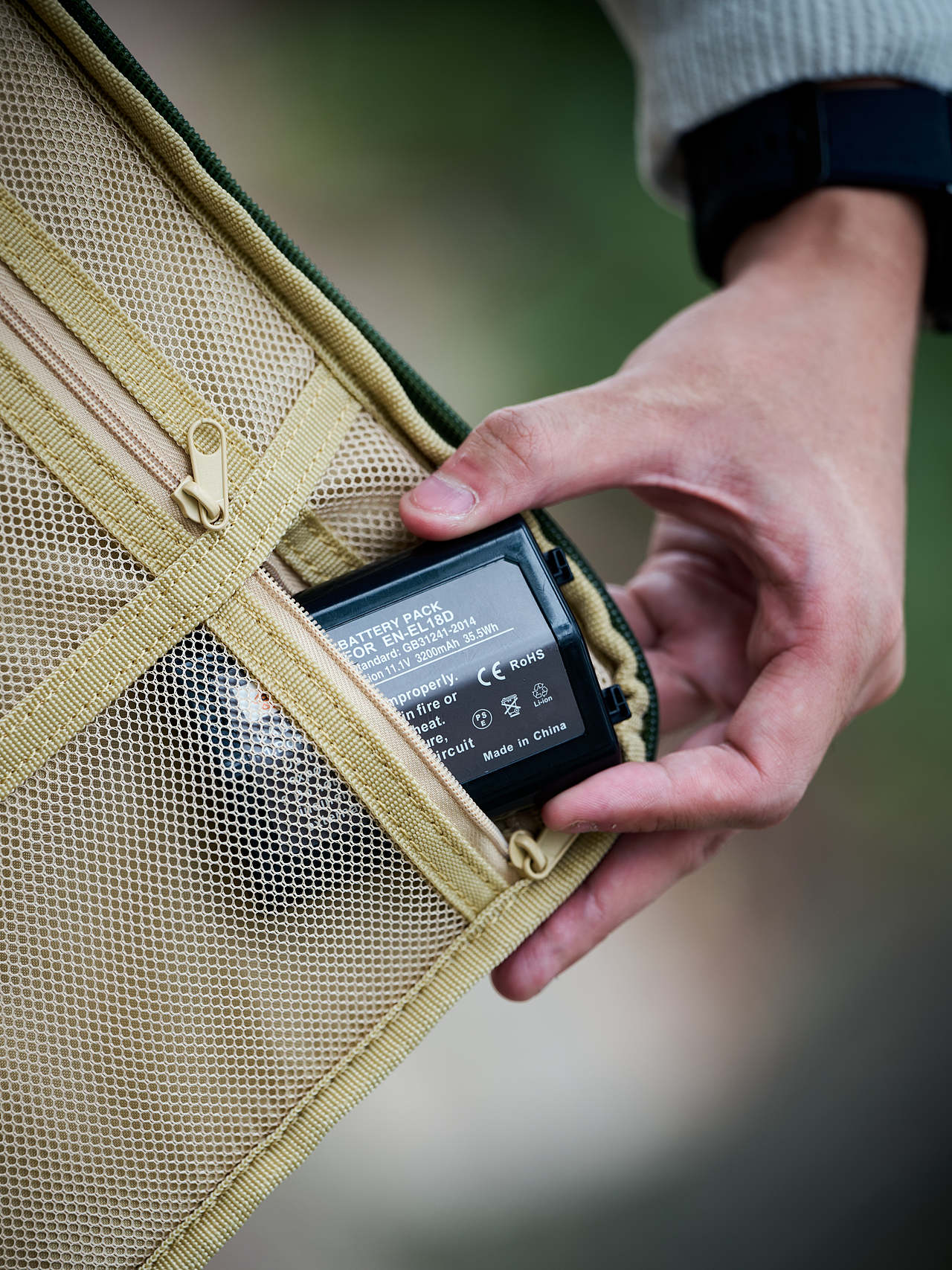 户外咖啡包/摄影包/多功能包包拍摄（图ZMzY3NzczNTQw） - 产品摄影 - 站酷设计师蒋淮川原创素材 - 站酷ZCOOL