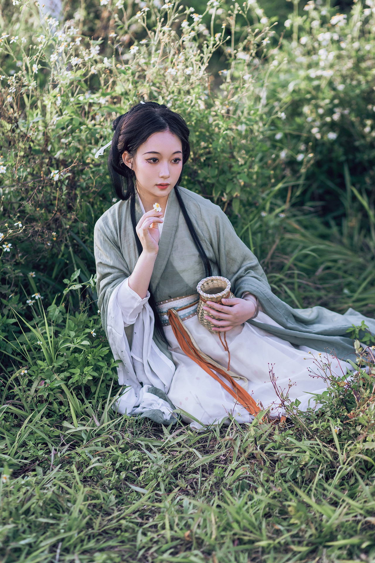 踏青（图ZMjk3MjcxNjcy） - 人像摄影 - 站酷设计师一梵aloka原创素材 - 站酷ZCOOL