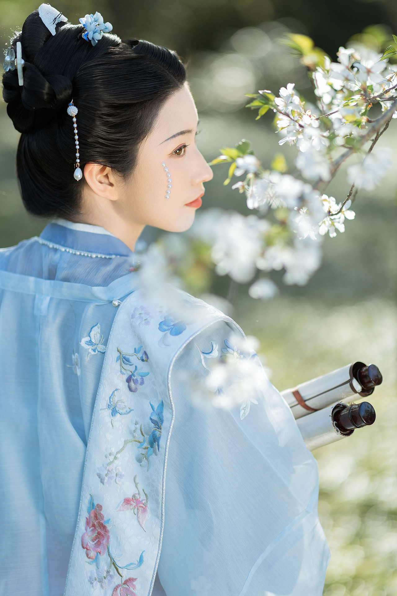 春和景明（图ZMzcwNDA2NjYw） - 人像摄影 - 站酷设计师若寒Rock原创素材 - 站酷ZCOOL
