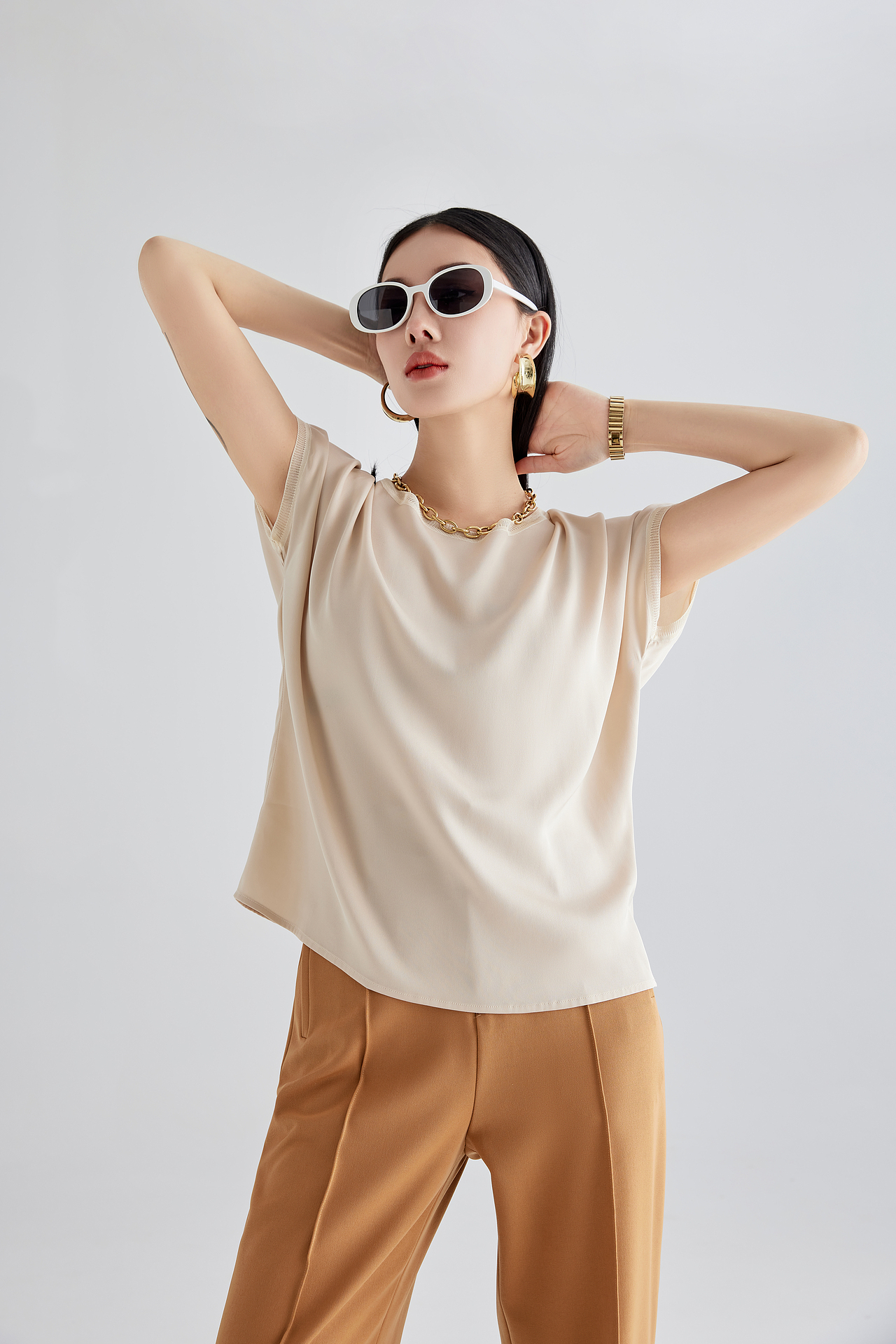 电商服装后期专业团队修图（图ZMzA1MDc0NjMy） - 人像摄影 - 站酷设计师修图吧工作室原创素材 - 站酷ZCOOL