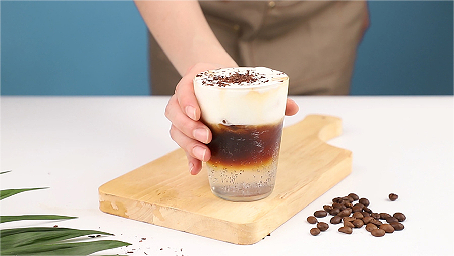 饮品视频-奶油气泡水美式