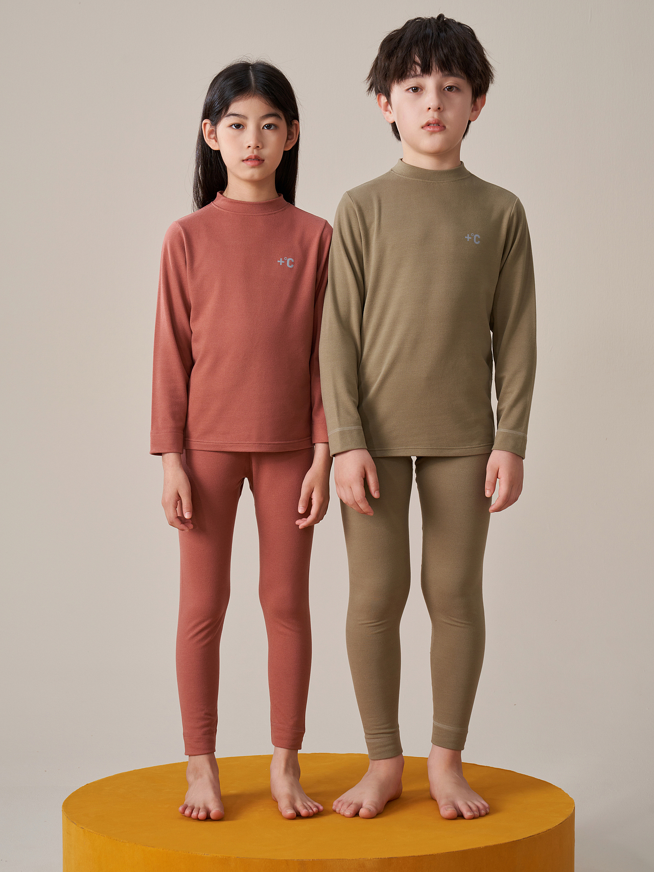 holakids x 猫人儿童保暖内衣 2022 A/W（图ZMzI0NTQyNzg4） - 人像摄影 - 站酷设计师holakids原创素材 - 站酷ZCOOL