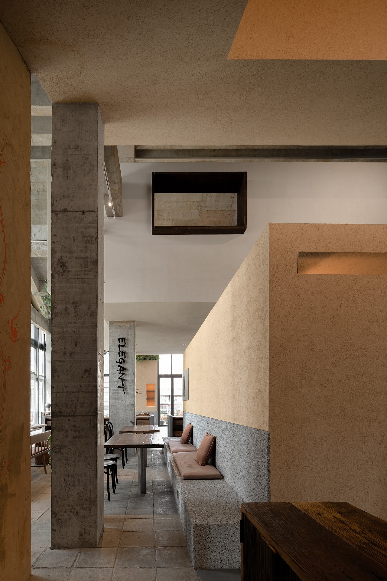 错位社区 - 東鸦EAST'YA