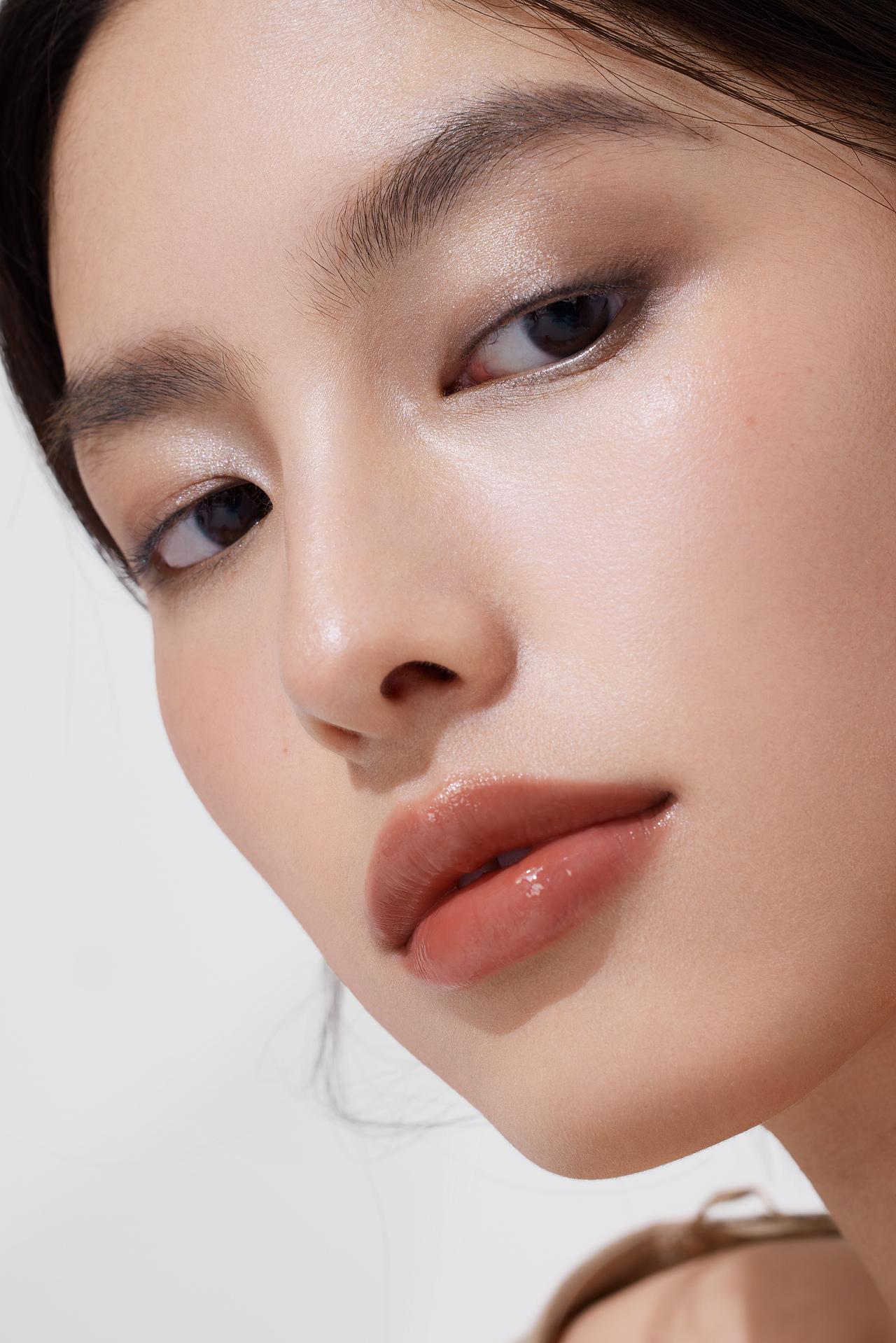 椰子系列眼影 将夏日凉意洒在眼上~