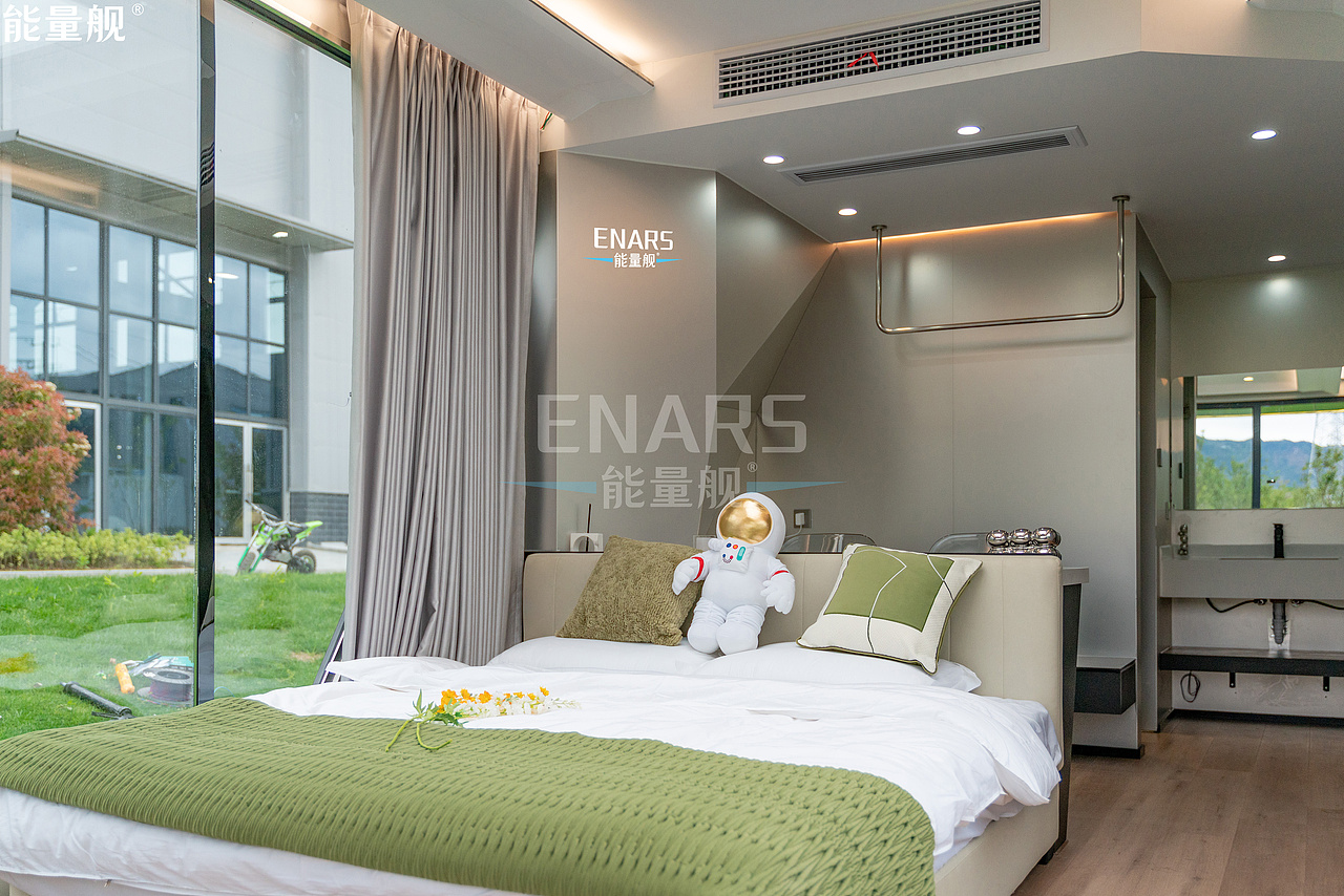 年轻人买房不如买野奢可移动太空舱不想住了还能开民宿