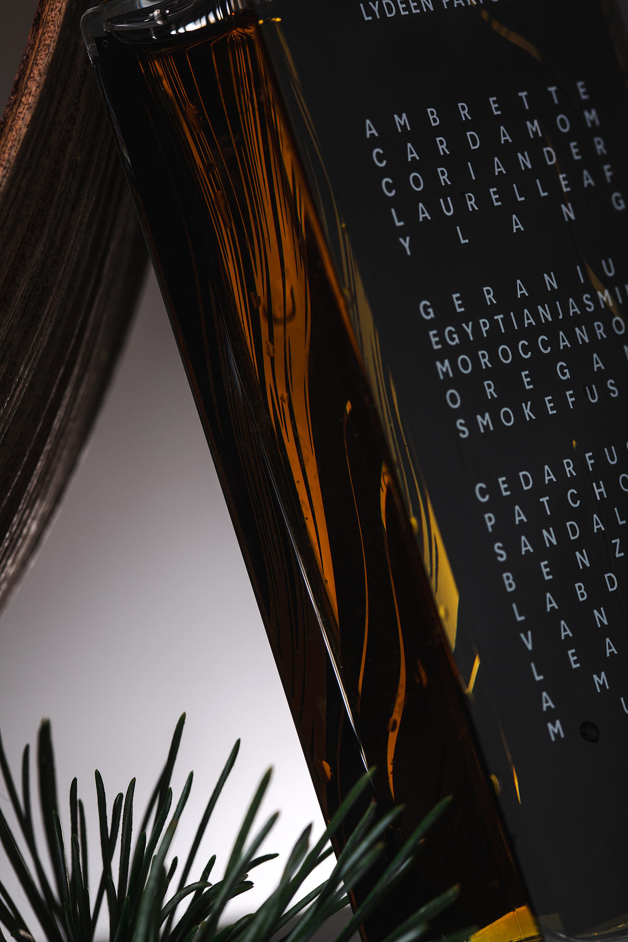 黑色系香水拍摄（图ZMzMxNTQ1Nzcy） - 产品摄影 - 站酷设计师予晗晗原创素材 - 站酷ZCOOL