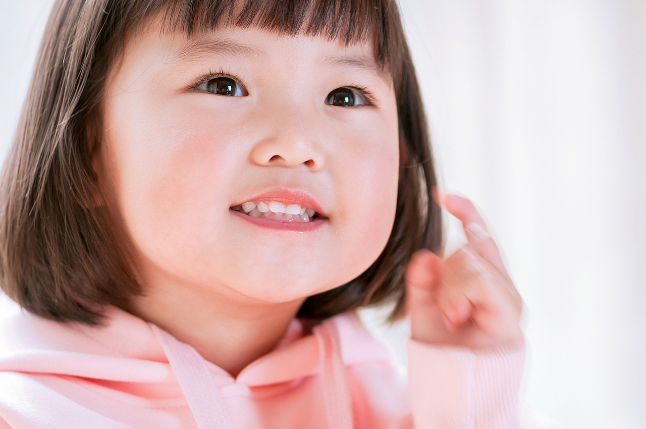 小粉桃一样的小二宝