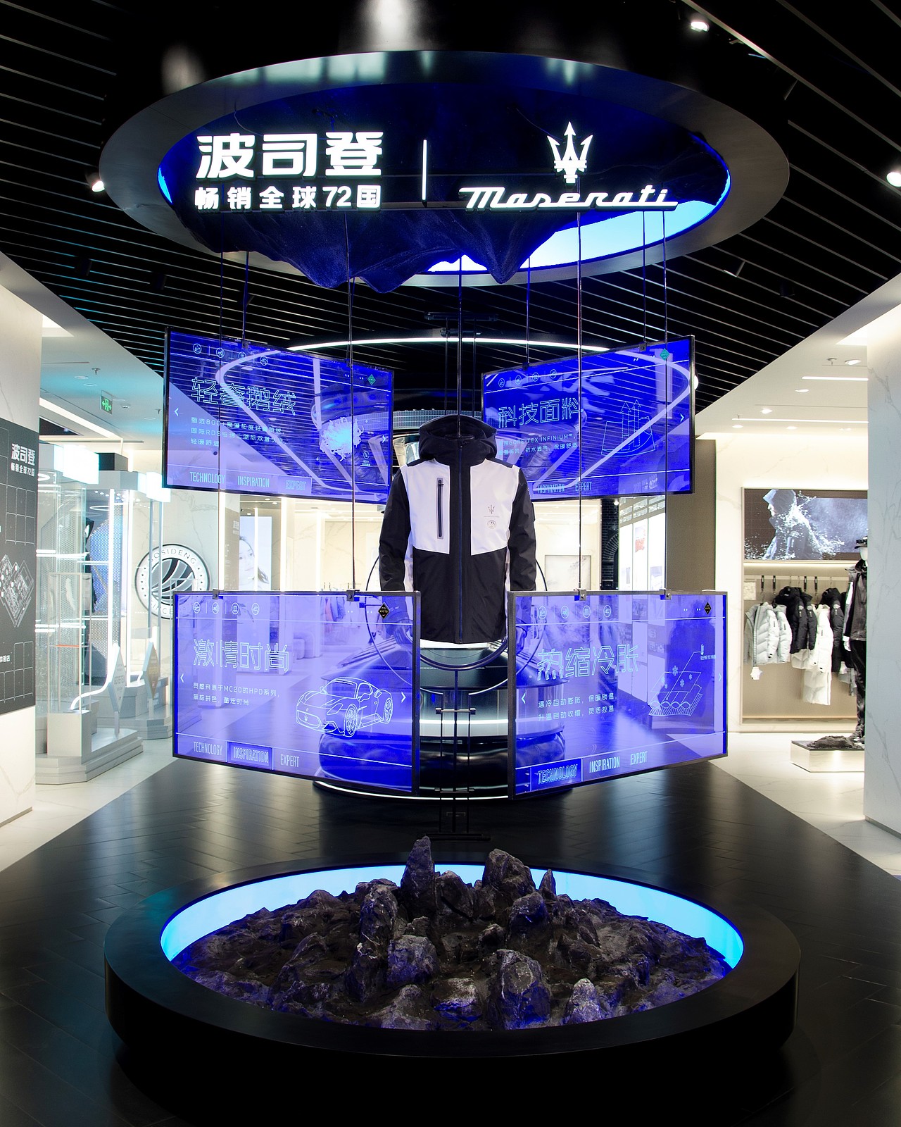 波司登×玛莎拉蒂 联名橱窗中岛边场设计（图ZMzQ0NDQ4ODY0） - 商业空间设计 - 站酷设计师Joan_Lai原创素材 - 站酷ZCOOL