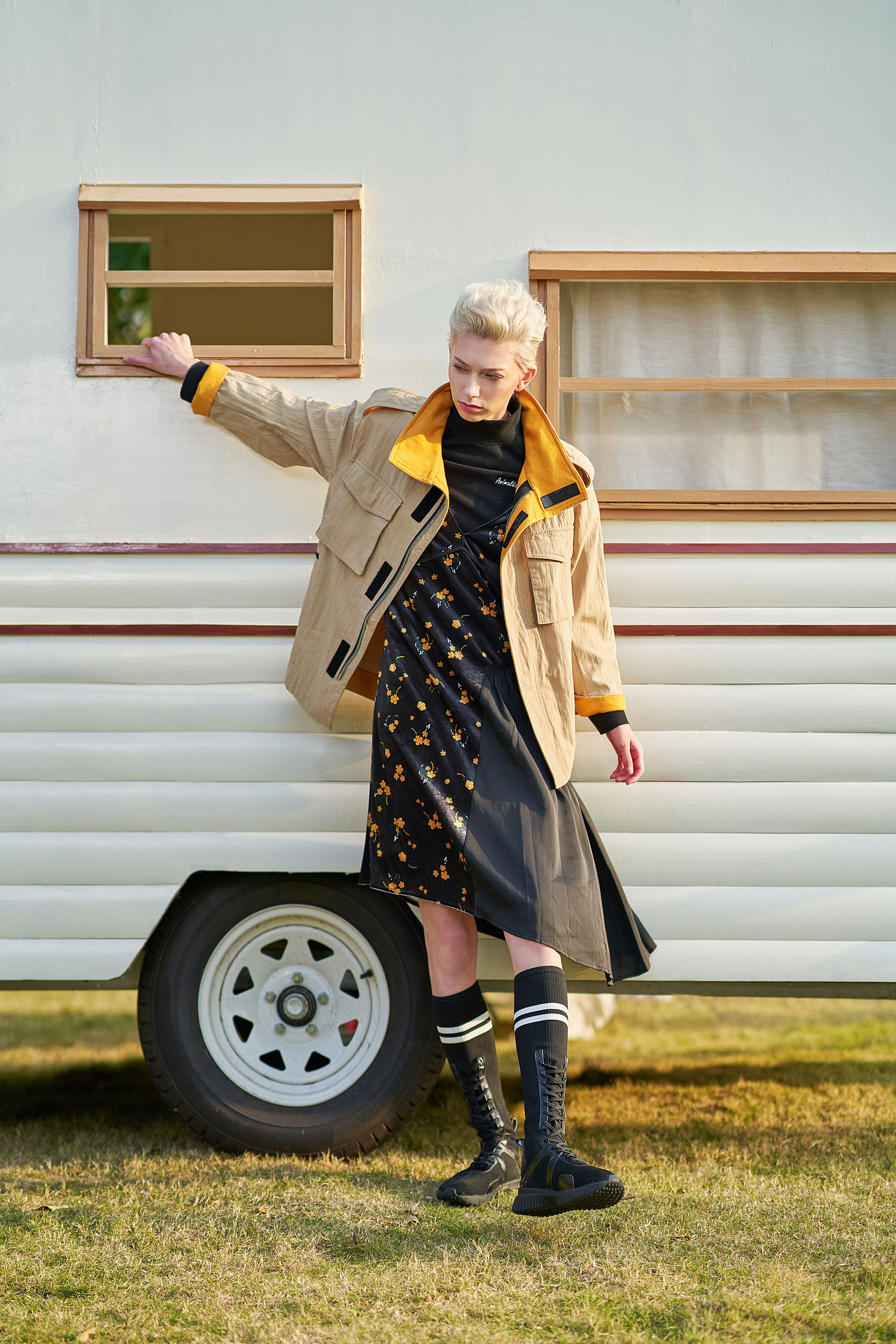 電商服裝拍攝（圖ZMzA1MTIxNzgw） - 人像攝影 - 站酷設計師攝影師YK原創(chuàng)素材 - 站酷ZCOOL