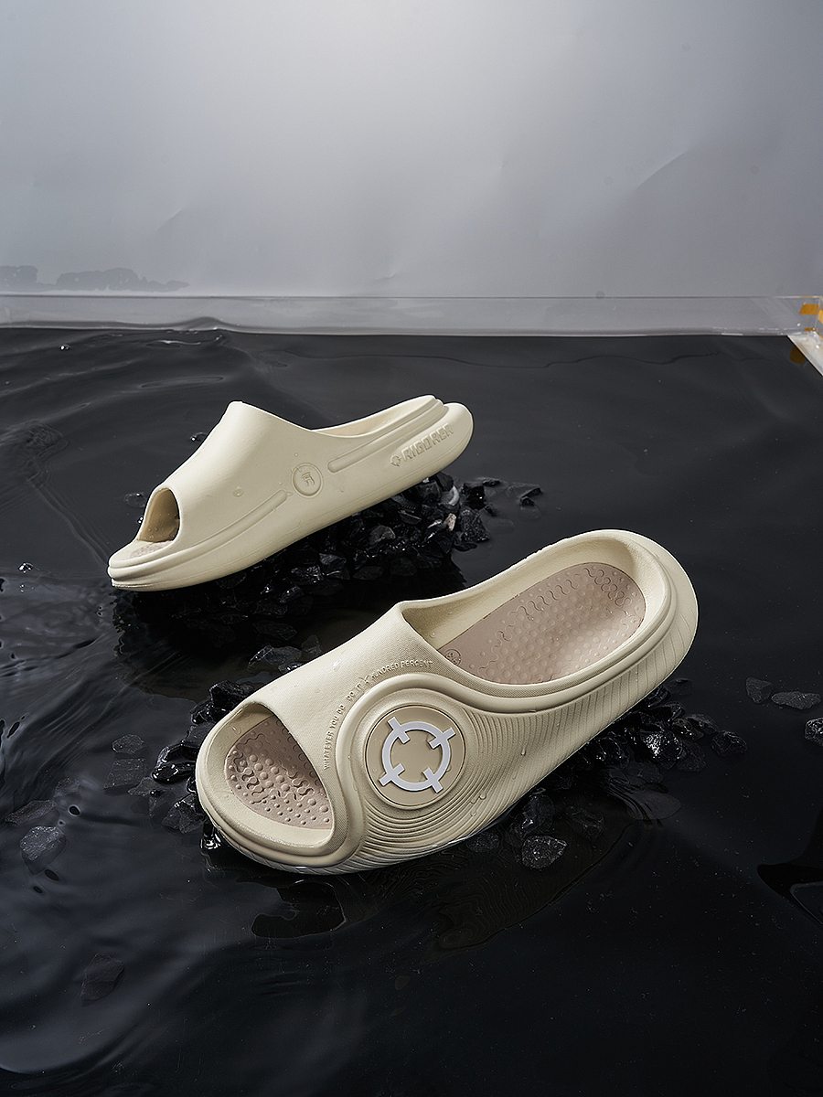 天际拖鞋水池拍摄（图ZMzQyMTI2OTQw） - 产品摄影 - 站酷设计师一个散漫的人原创素材 - 站酷ZCOOL