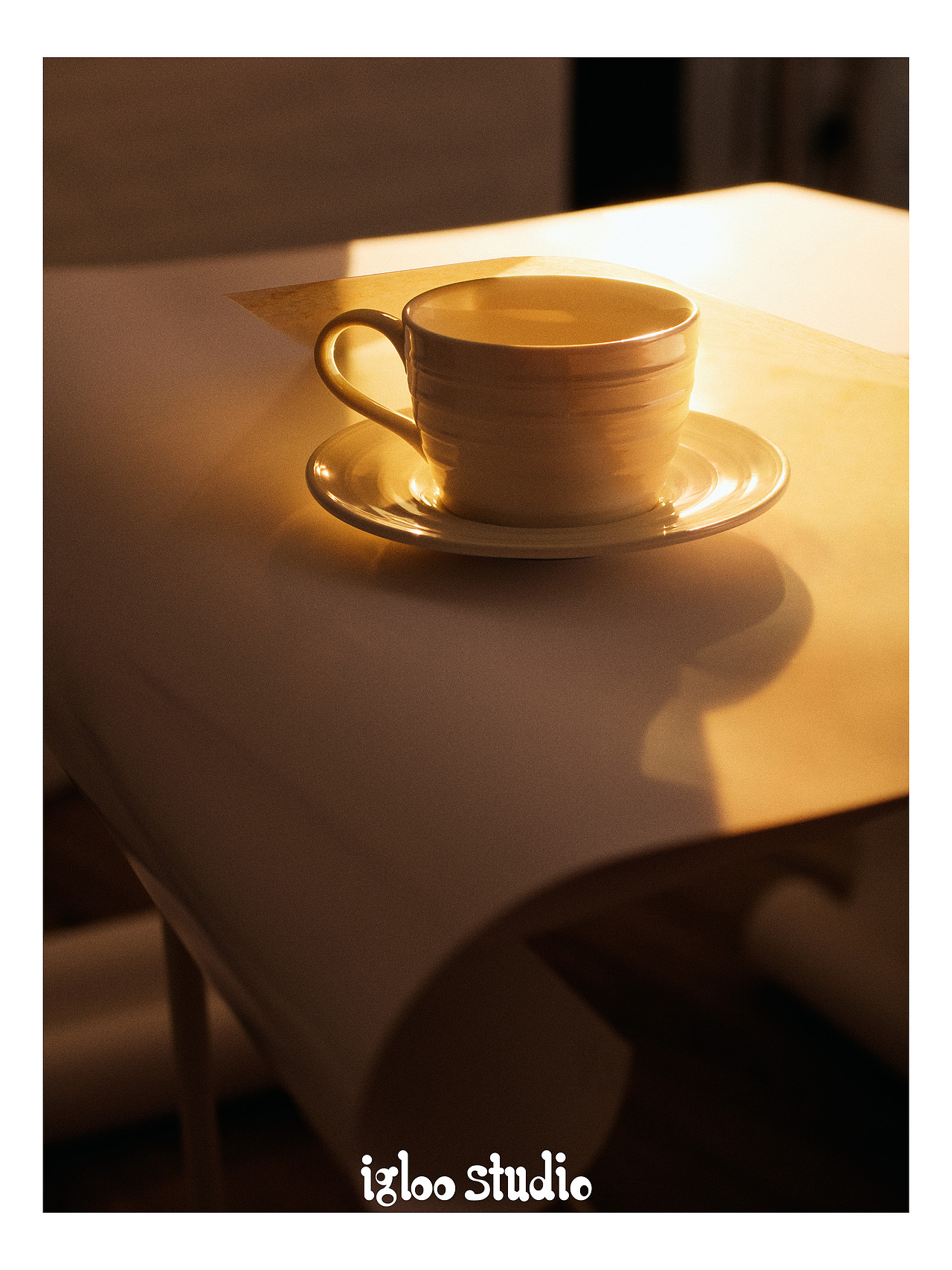 一个打印输出作品的下午
<br>稀疏平常地喝下半杯茶