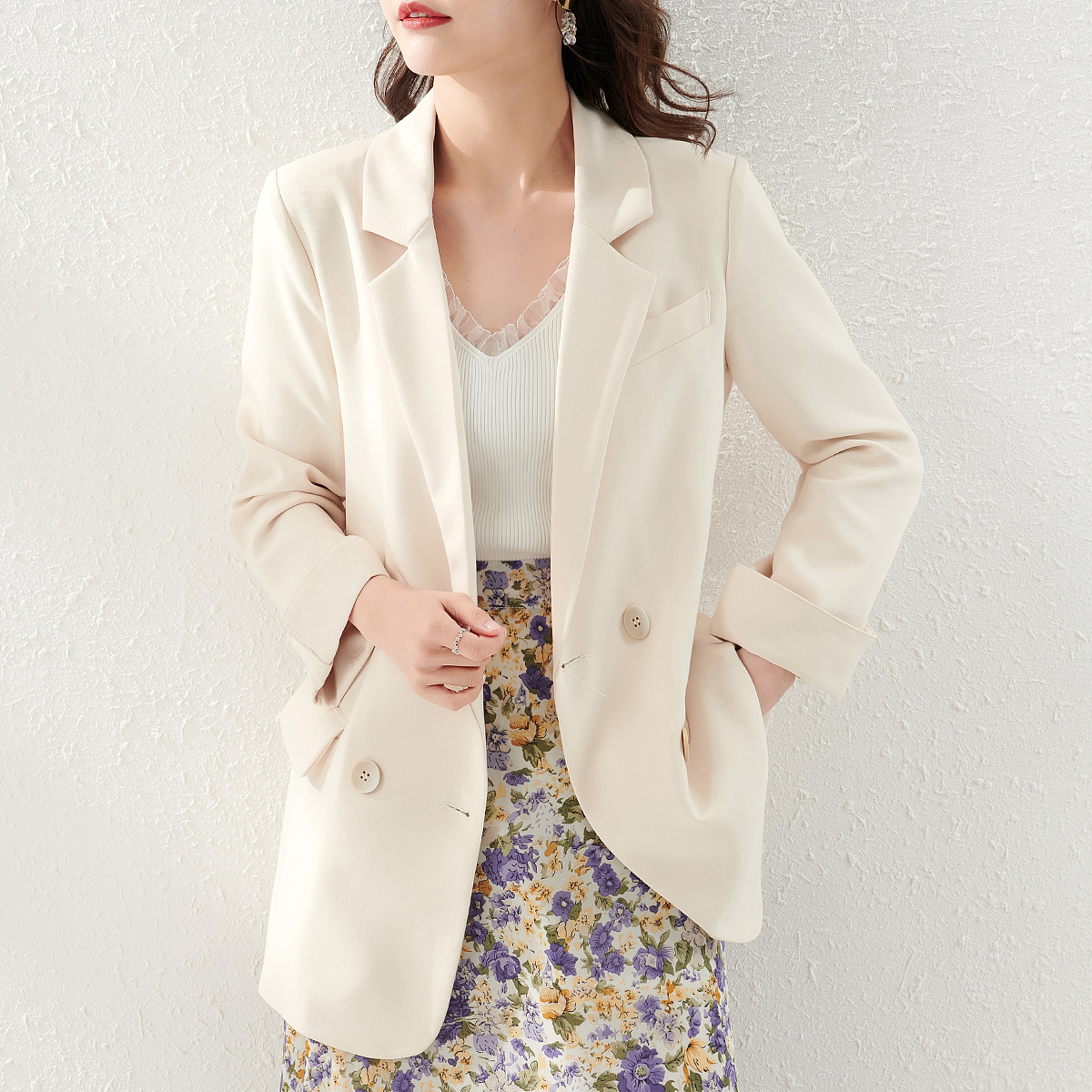 凯撒风格形象图