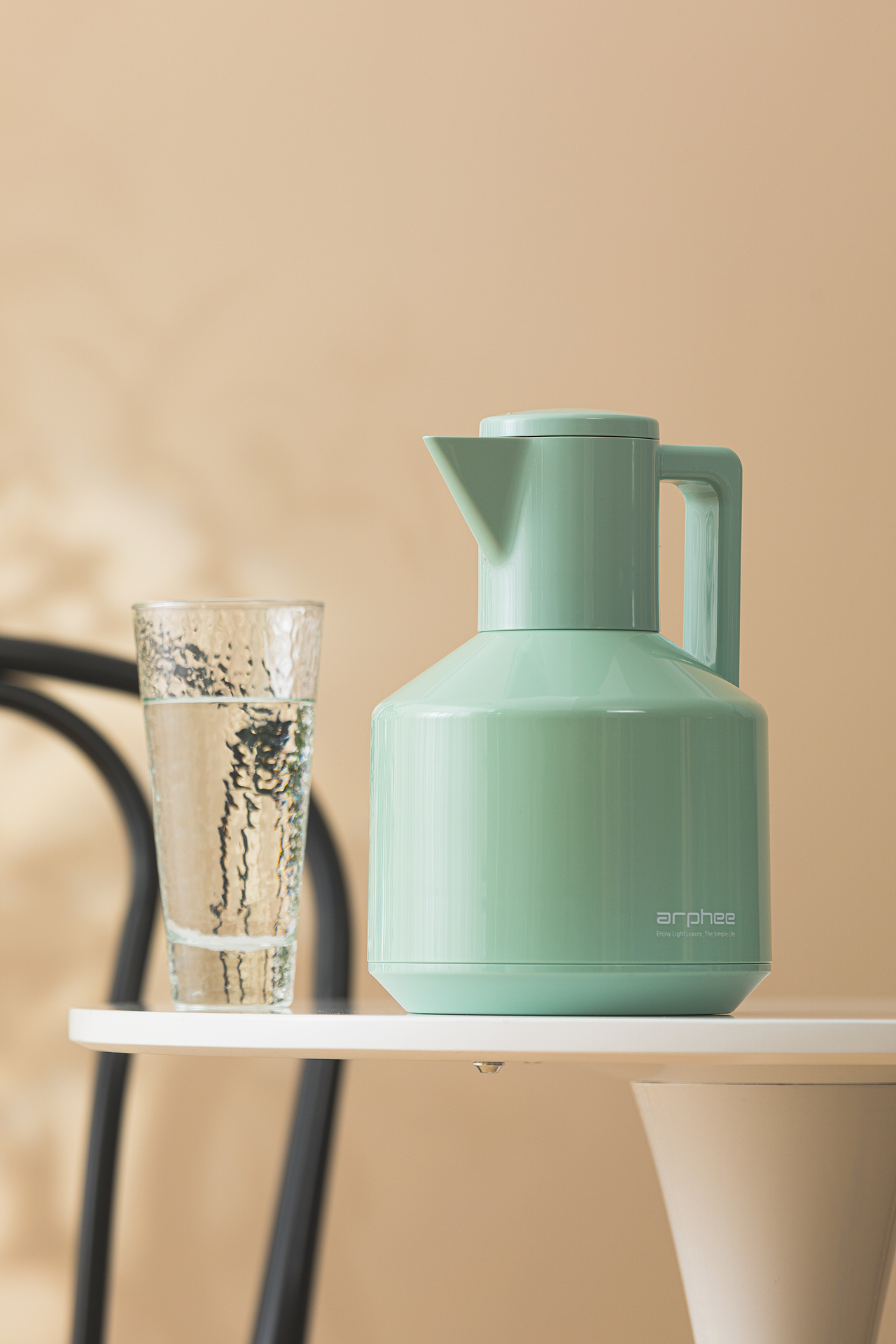 《young fresh chin》| 保温水壶 | 热水瓶 | 保温杯