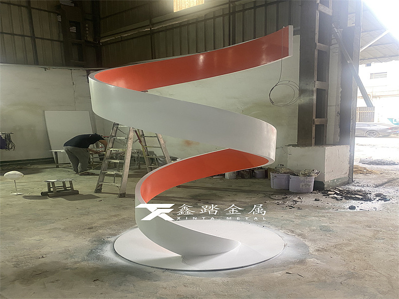 室内展区装饰双色不锈钢曲面飘带景观雕塑高档大气