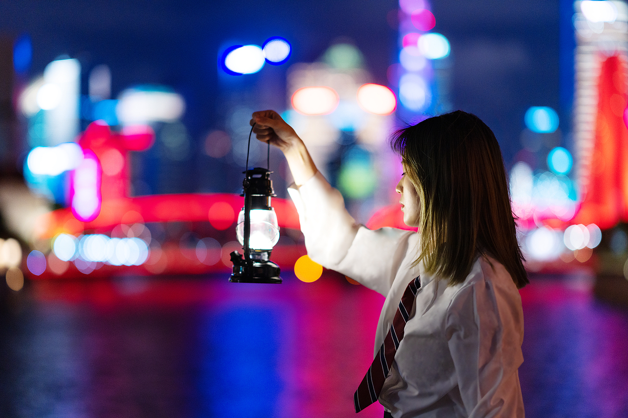 人像摄影【外滩夜景】