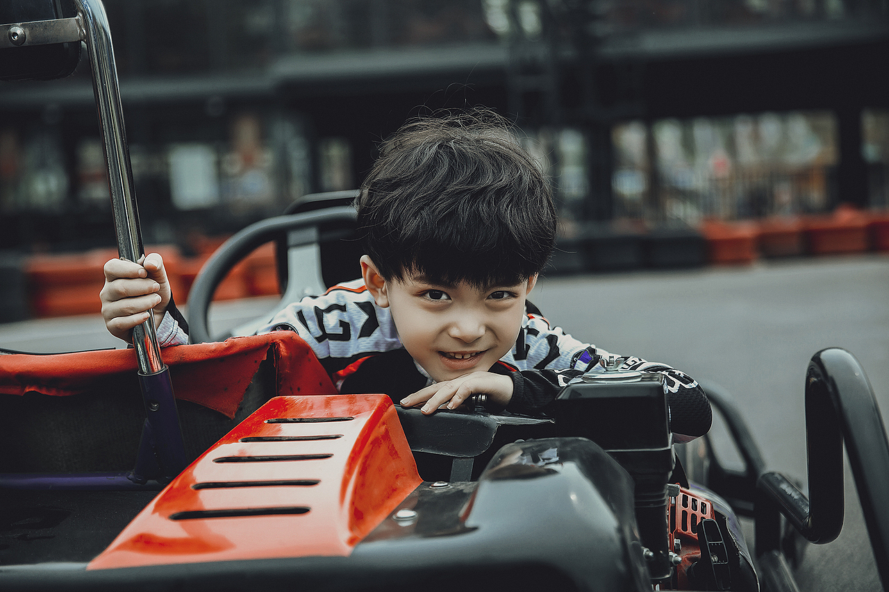卡丁车《男孩》（图ZMzY1MTk1MTk2） - 人像摄影 - 站酷设计师Desbelle旅拍原创素材 - 站酷ZCOOL