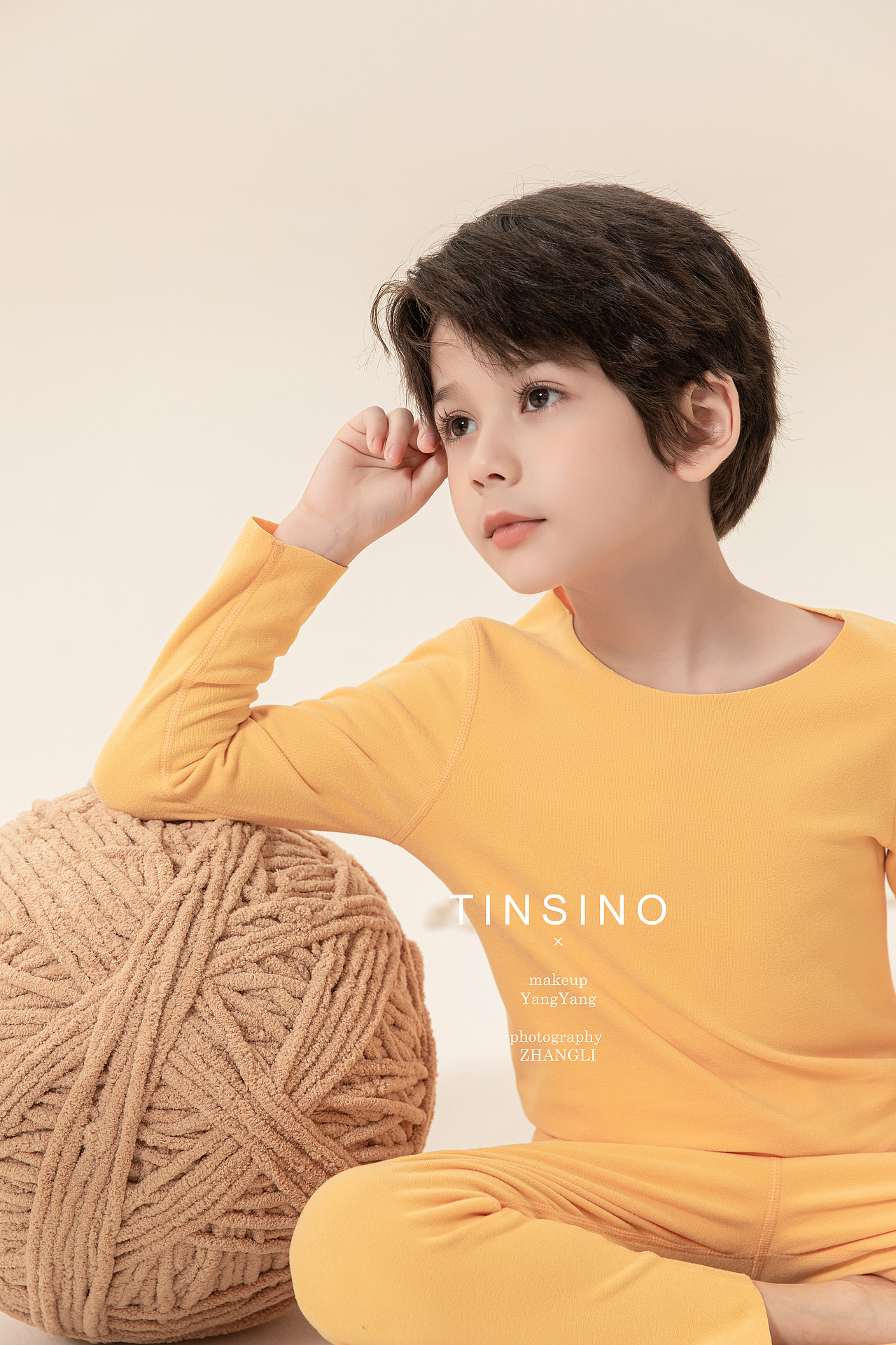 儿童极简家居服拍摄