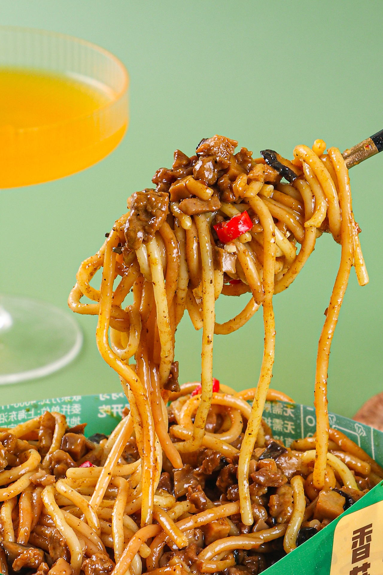 速食拌面意大利面意面 番茄肉酱面 牛肉面 黑胡椒意面（图ZMzU4MDQxMzY4） - 美食摄影 - 站酷设计师光绪摄影工作室原创素材 - 站酷ZCOOL