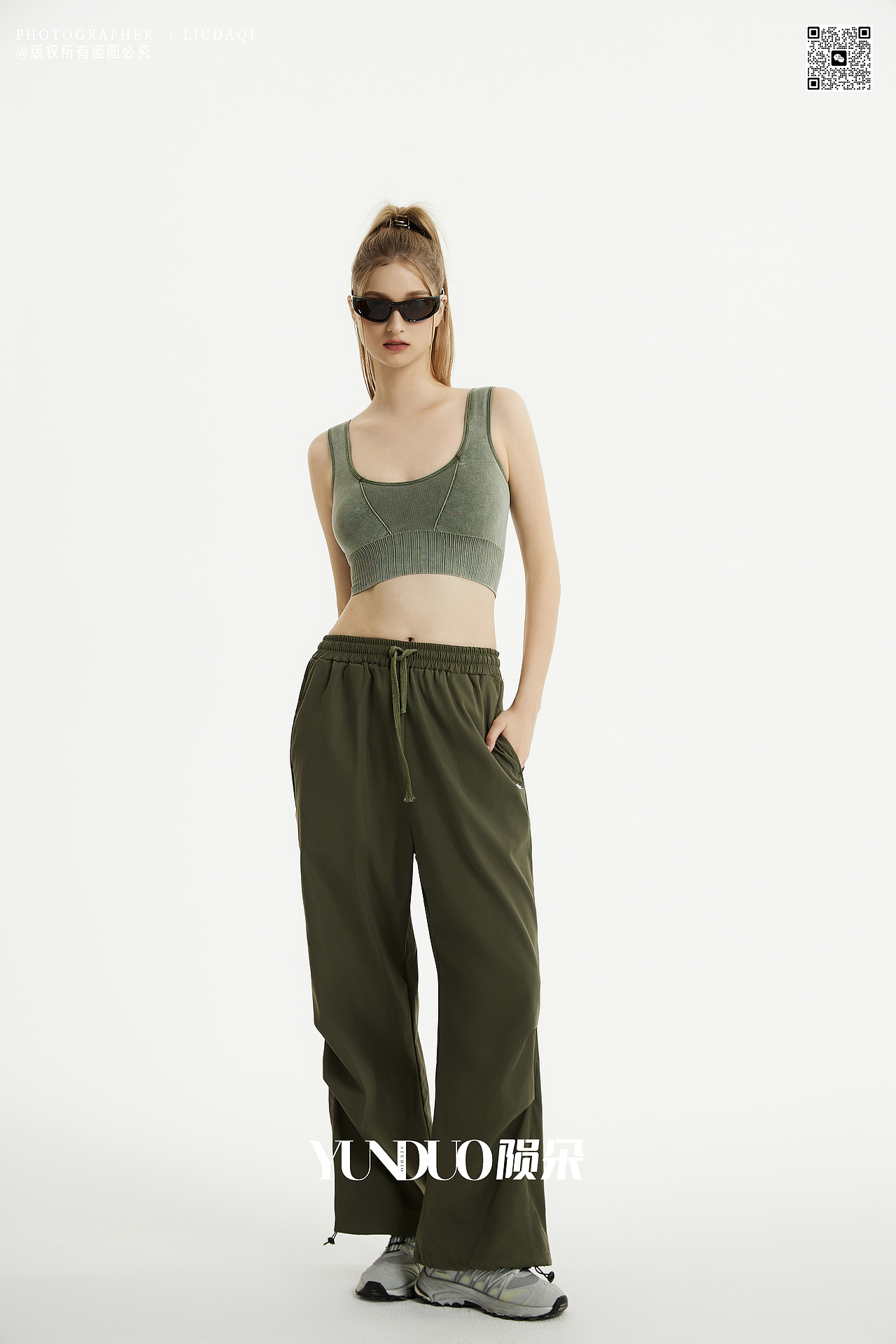 辣妹风 高级感内衣 文胸 吊带 美背 拍摄