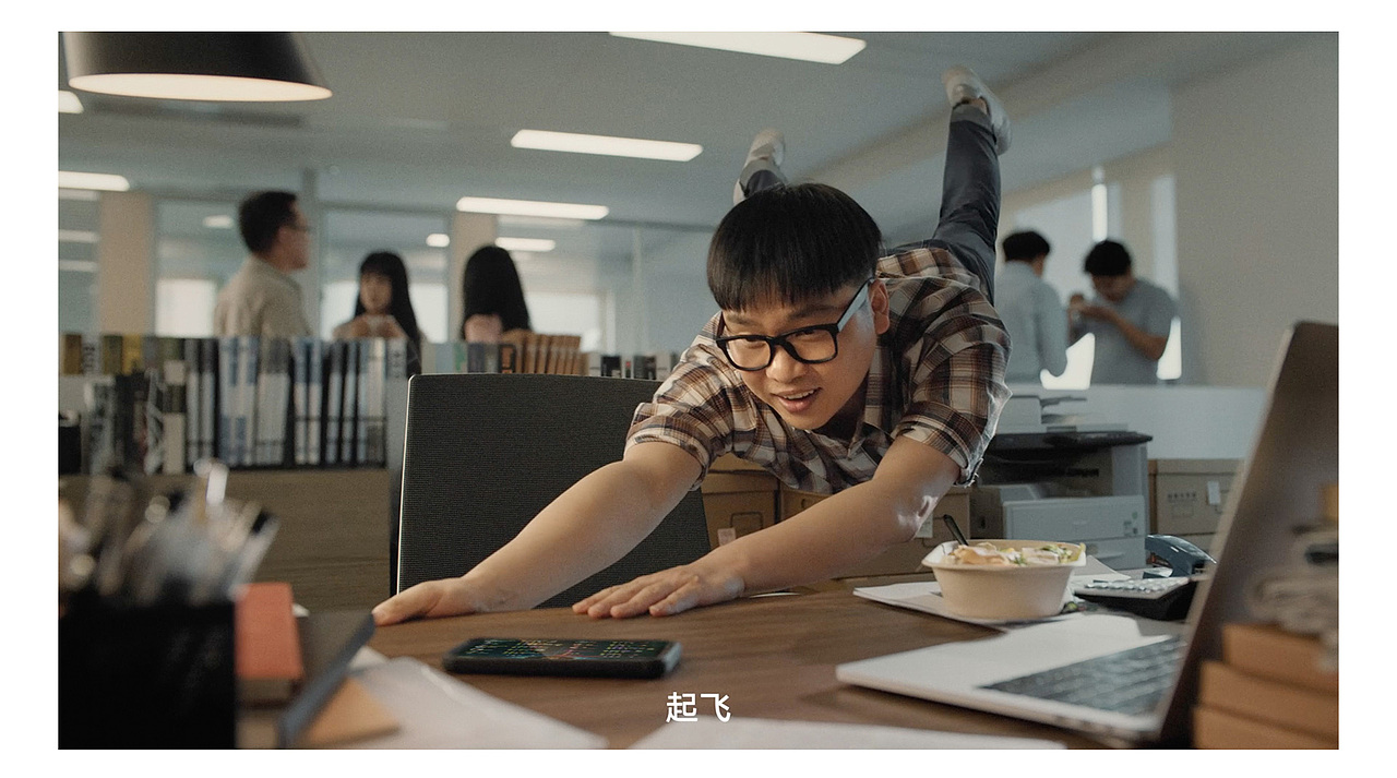 《英雄,一起闪耀》英雄联盟手游星光公测宣传片