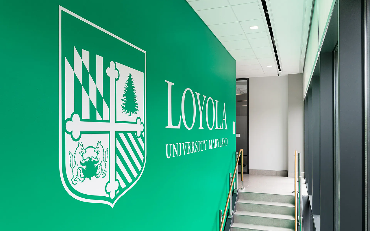 费尔南德斯创新与协作学习中心-标识设计