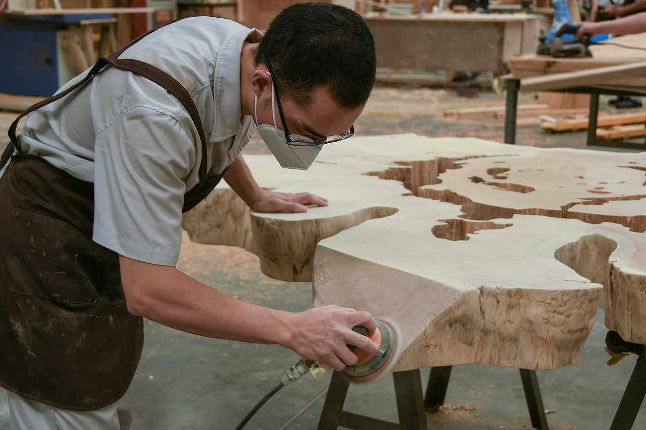 双生桌丨一颗百年古树的极致演绎