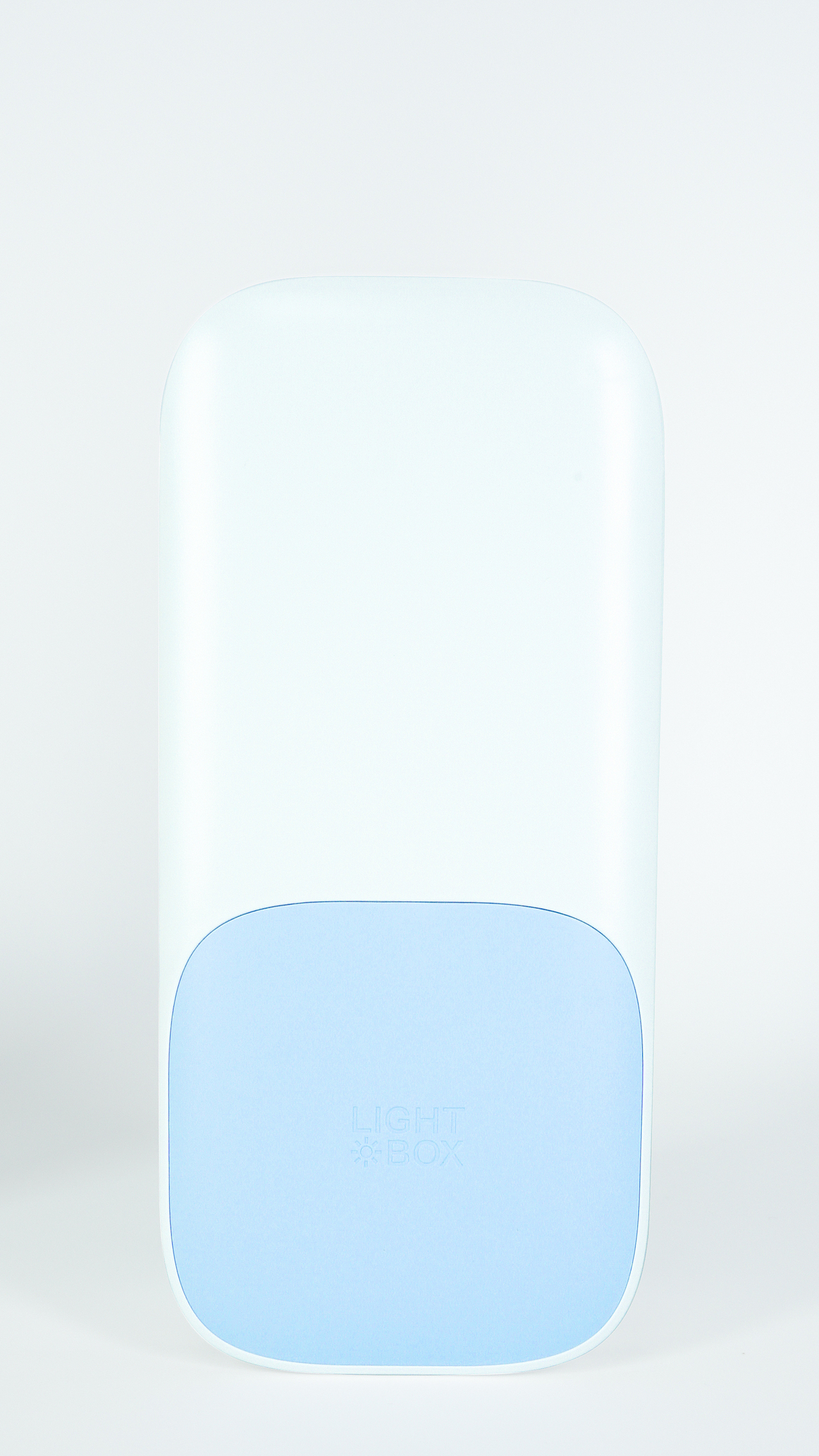 其照射面积可达0-3m²,适合小至中型的阅读或工作区域。