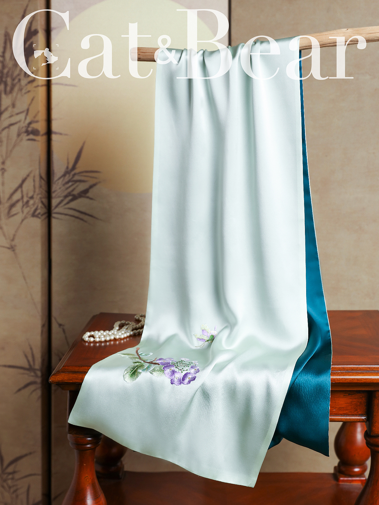 苏绣丝巾拍摄案例 | 国风版（图ZMzYyNjMyMTIw） - 产品摄影 - 站酷设计师摄影师极黑原创素材 - 站酷ZCOOL