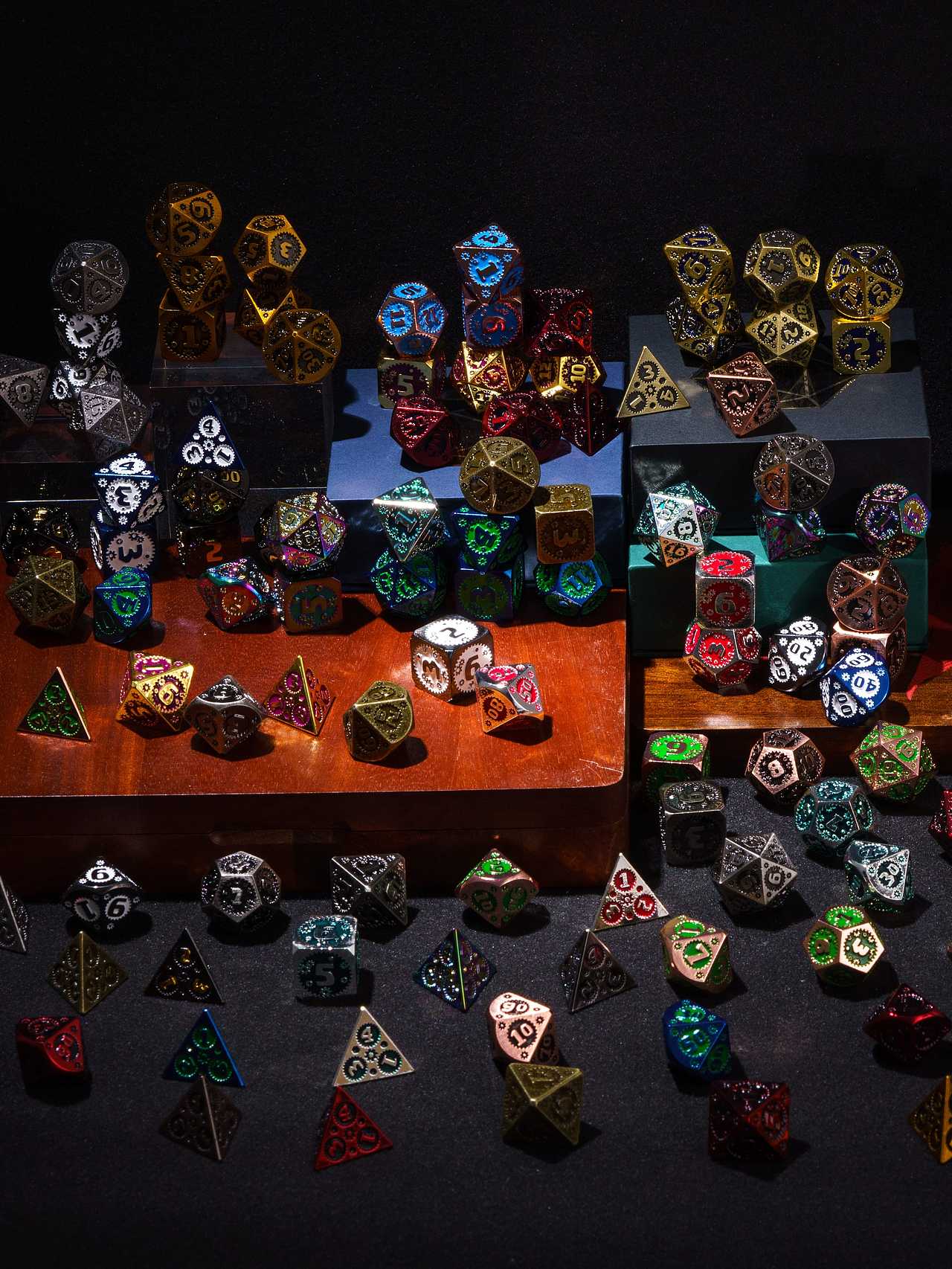 亚马逊骰子（图ZMzQ1MDE2NzU2） - 人像摄影 - 站酷设计师老猫枕咸鱼呀原创素材 - 站酷ZCOOL