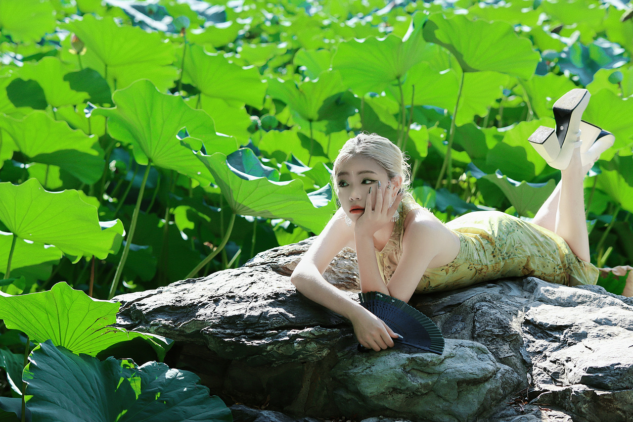 人像摄影｜一时春色一抹青