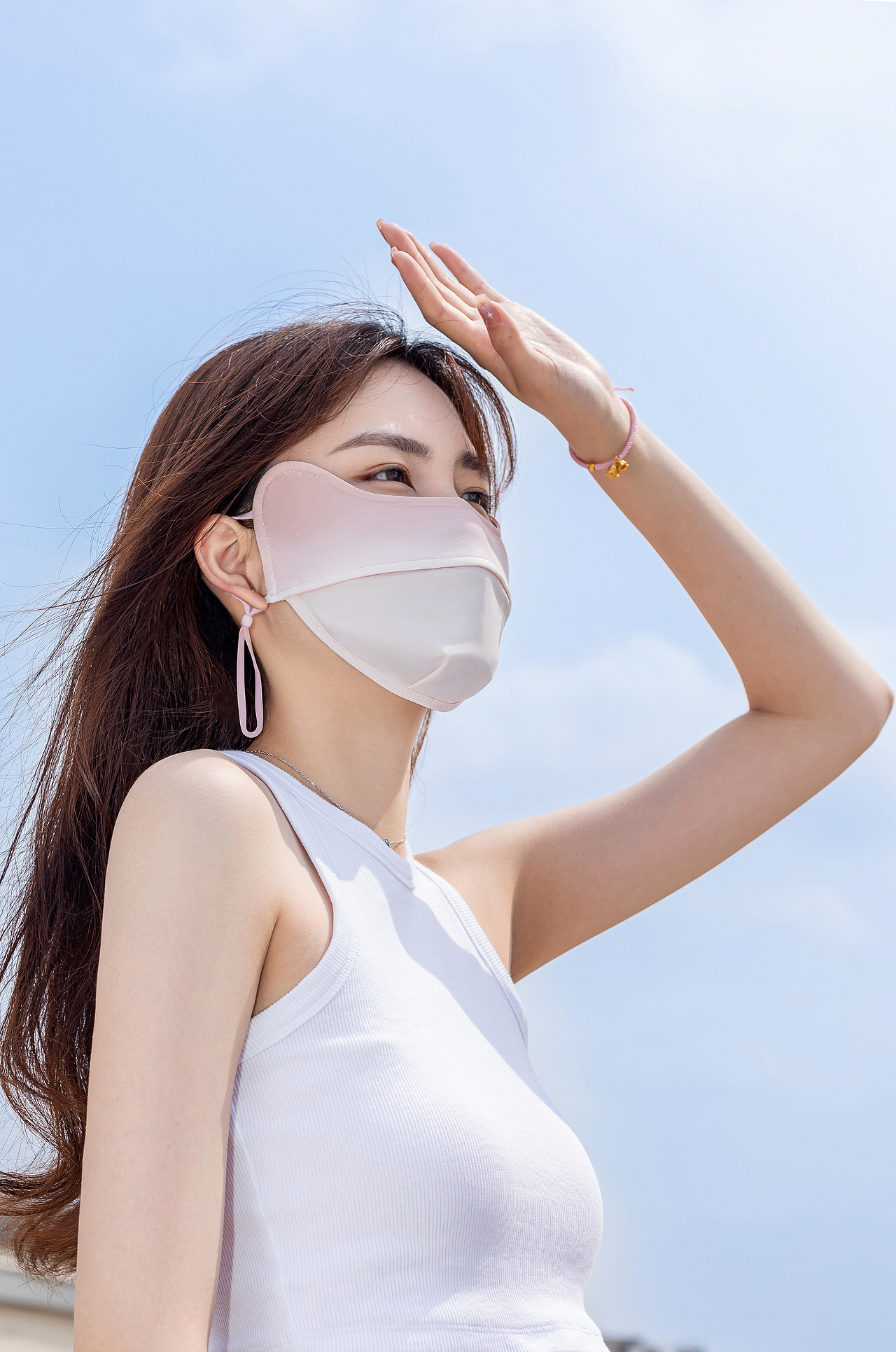 防晒口罩模特图