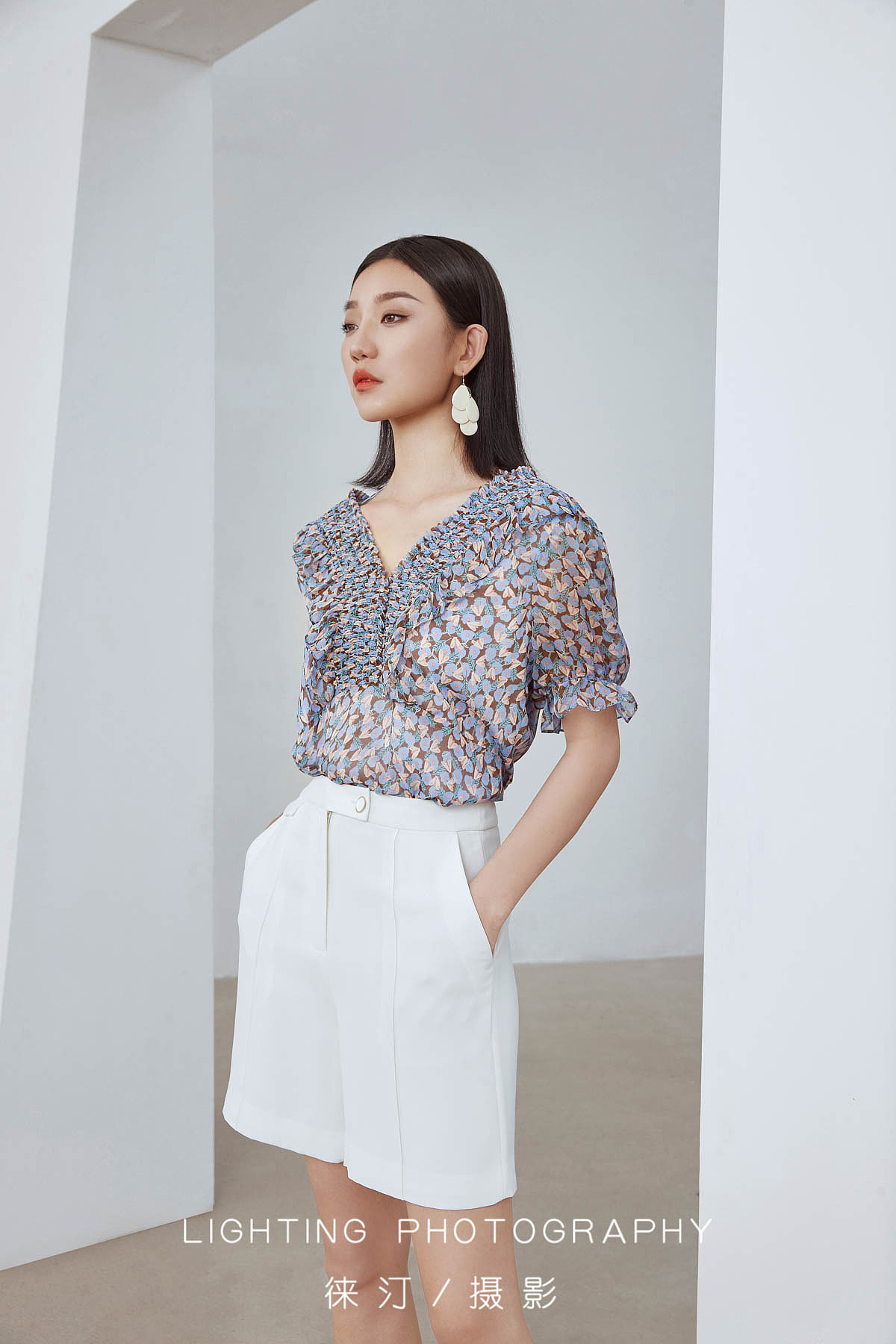 时装摄影，大牌女装拍摄，深圳服装摄影师，画册拍摄（图ZMzAyNzg2OTQw） - 人像摄影 - 站酷设计师徕汀服装摄影原创素材 - 站酷ZCOOL