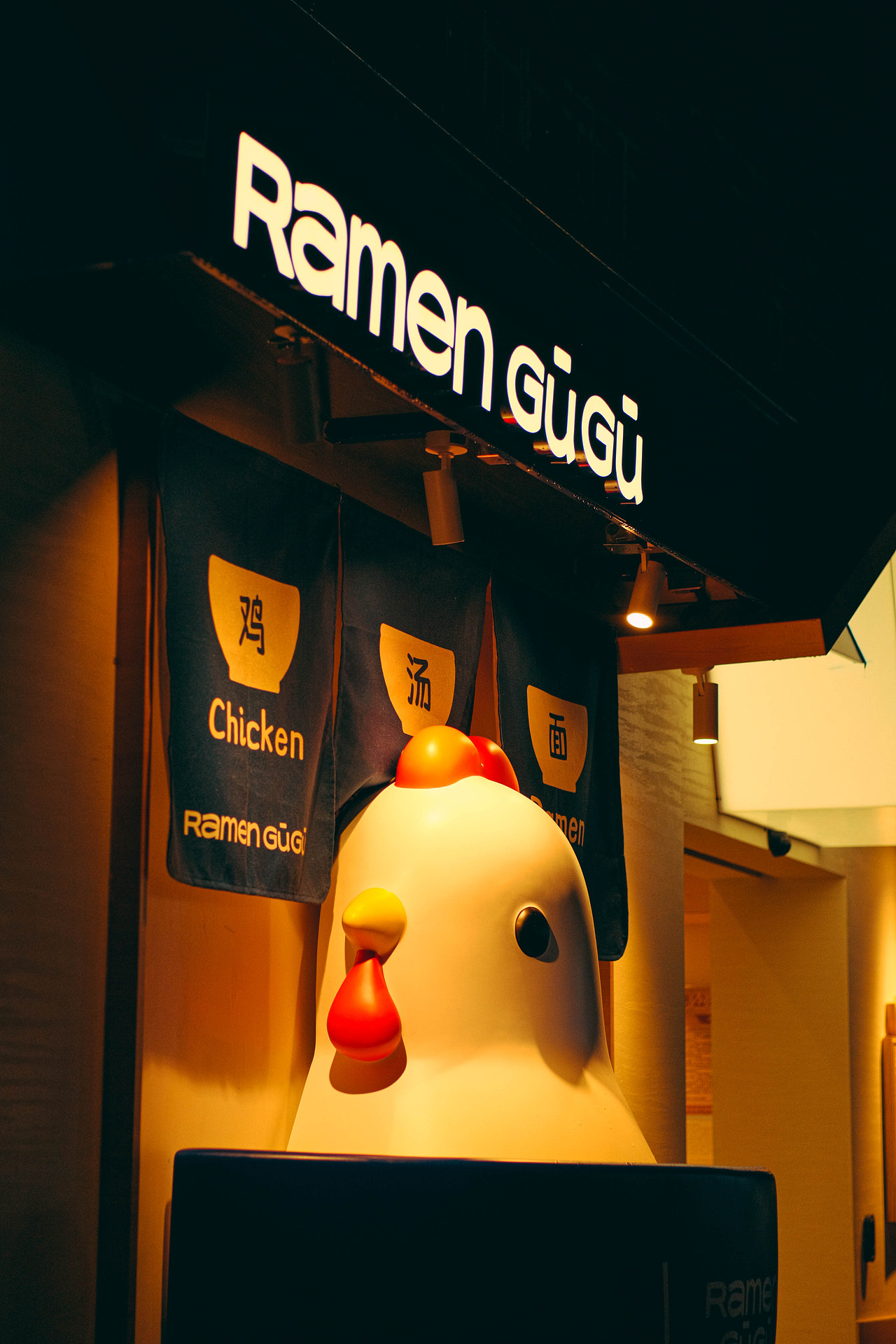 【城市街拍VOL.11】岭南新天地（图ZMzY2MTU1NjEy） - 人文/纪实摄影 - 站酷设计师阿蚁街头摄影原创素材 - 站酷ZCOOL