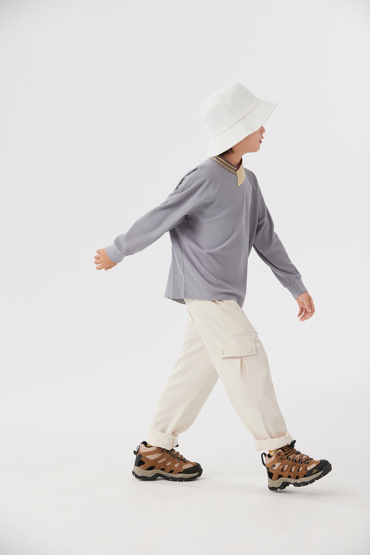 HEIBAI • 电商 | 知应童装LOOK