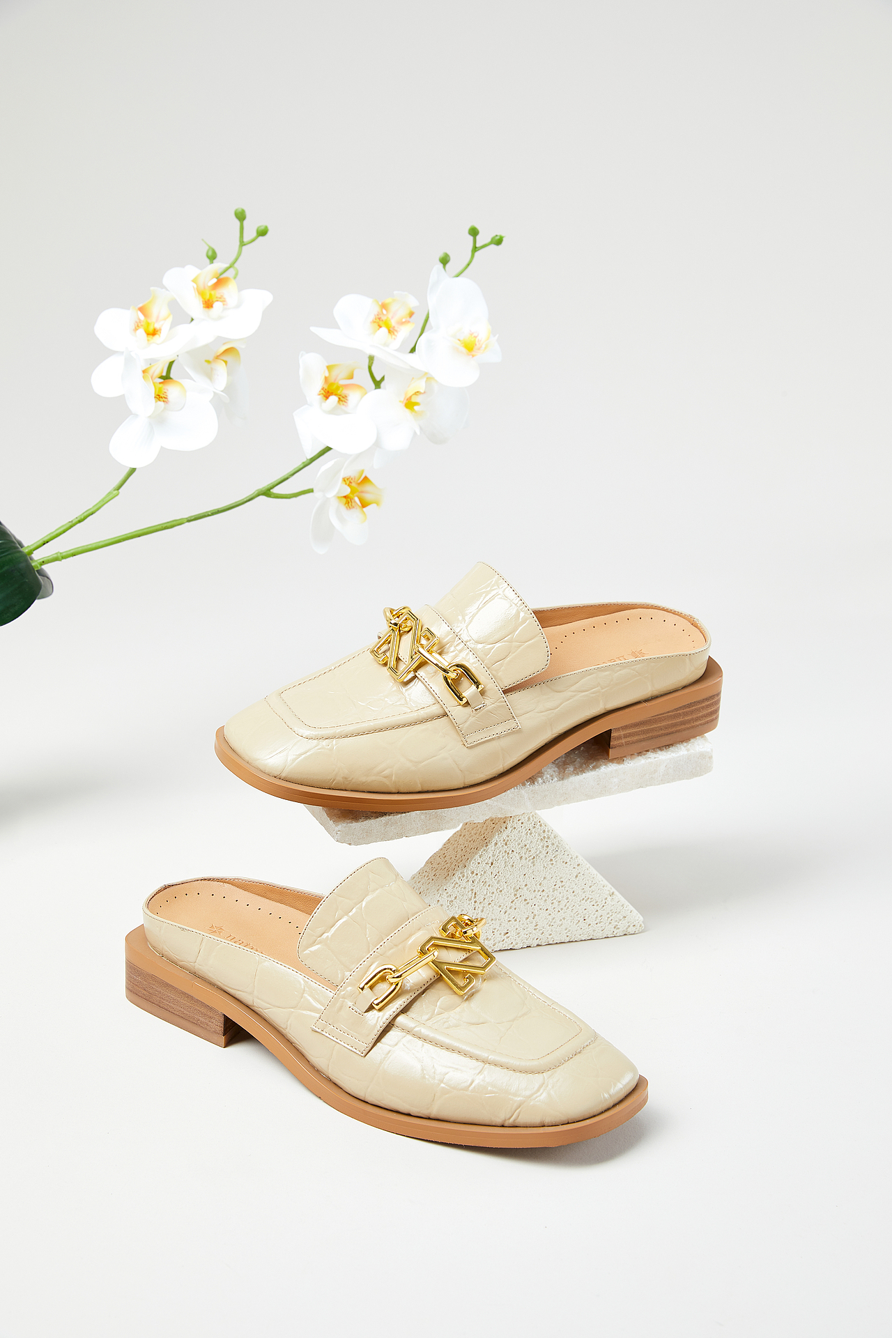 《natursun》女鞋春季静物创意精修图（图ZMjk3NzczMTg0） - 修图/后期 - 站酷设计师KC兔子原创素材 - 站酷ZCOOL