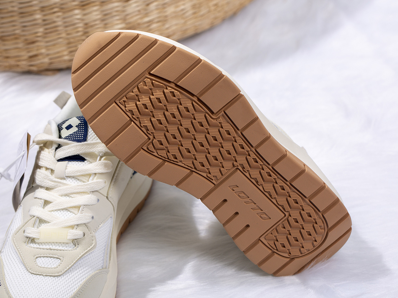 有间全球购|乐途运动鞋