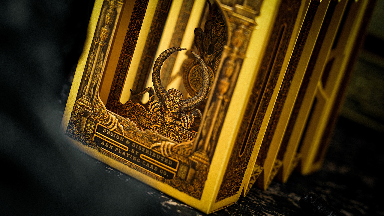 Devildom 恶魔收藏纸牌扑克皮盒木盒套装设计（图ZMzQyMjI0MTI4） - 包装 - 站酷设计师ARK方舟扑克原创素材 - 站酷ZCOOL