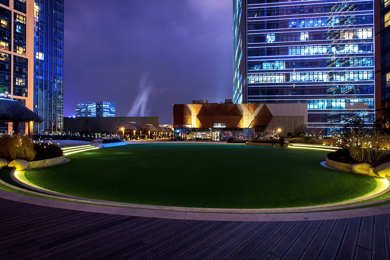 青岛万象城-天空之城“MIXC的奇幻发明”