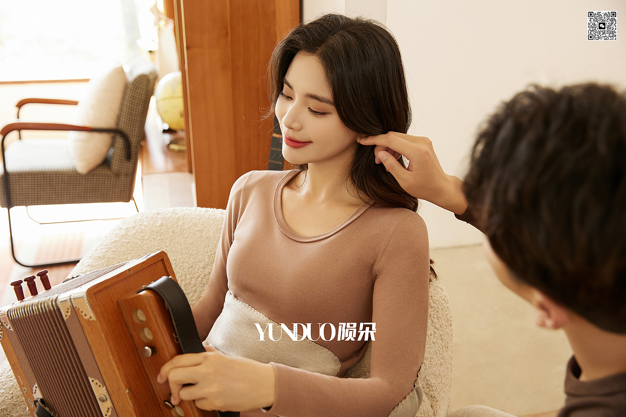 衫棉保暖内衣 无印良品保暖 日式户外保暖 剧情风格（图ZMzU0NTEzMTI4） - 产品摄影 - 站酷设计师陨朵商拍刘大奇原创素材 - 站酷ZCOOL