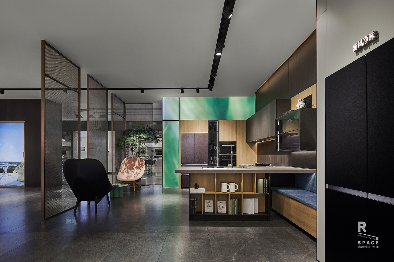 幸福,交汇于“下班后”与“放学后”的松弛