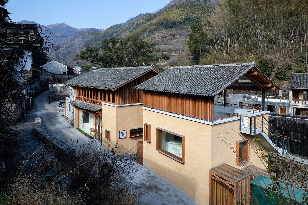 村口发电站改造的小酒吧,传统材料留住江南古村记忆!